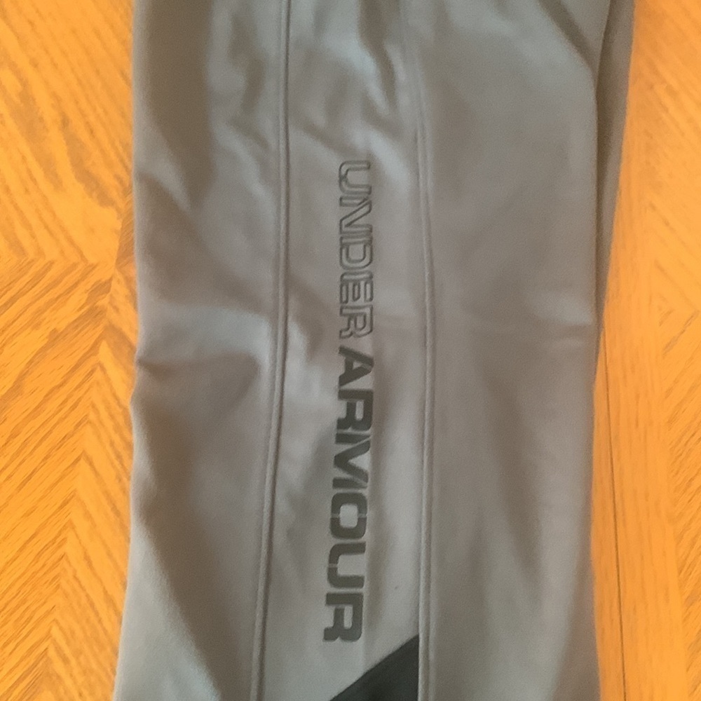 Under armor loose fit pants - Picture 3 of 8